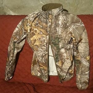 Realtree women's lightweight hunting jacket